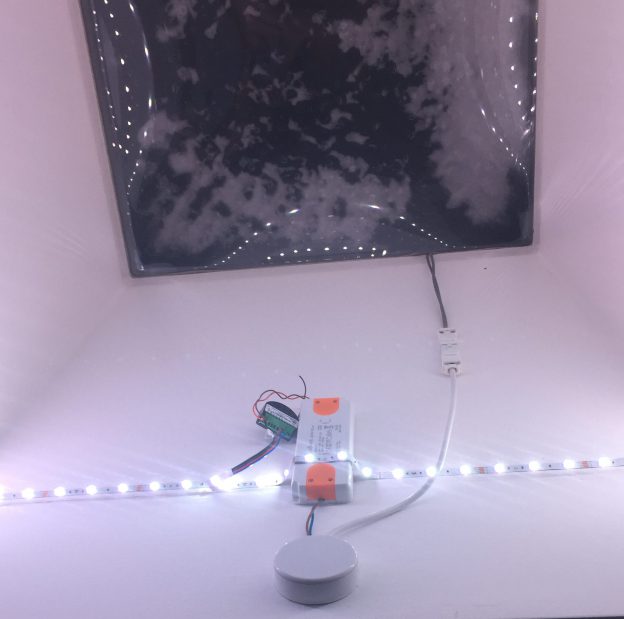 ZWave RGBW Fibaro Controller in Lichtkuppel